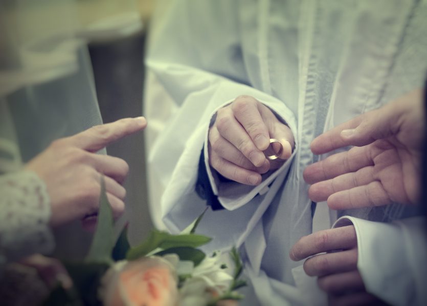 gold ring hochzeit tausch foto