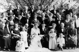 Gruppenfoto-Hochzeit