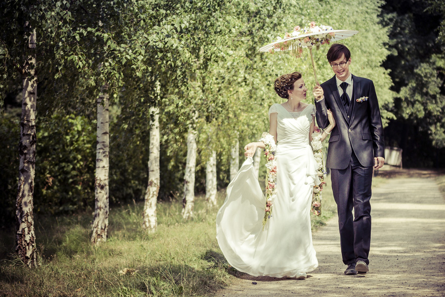 Hochzeit auf Schloss Machern Brautstrauß Blumnstola Sonnenschrim