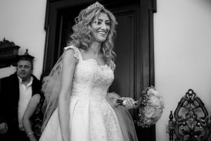 Braut vor der Trauung - assyrische Hochzeit in Leipzig