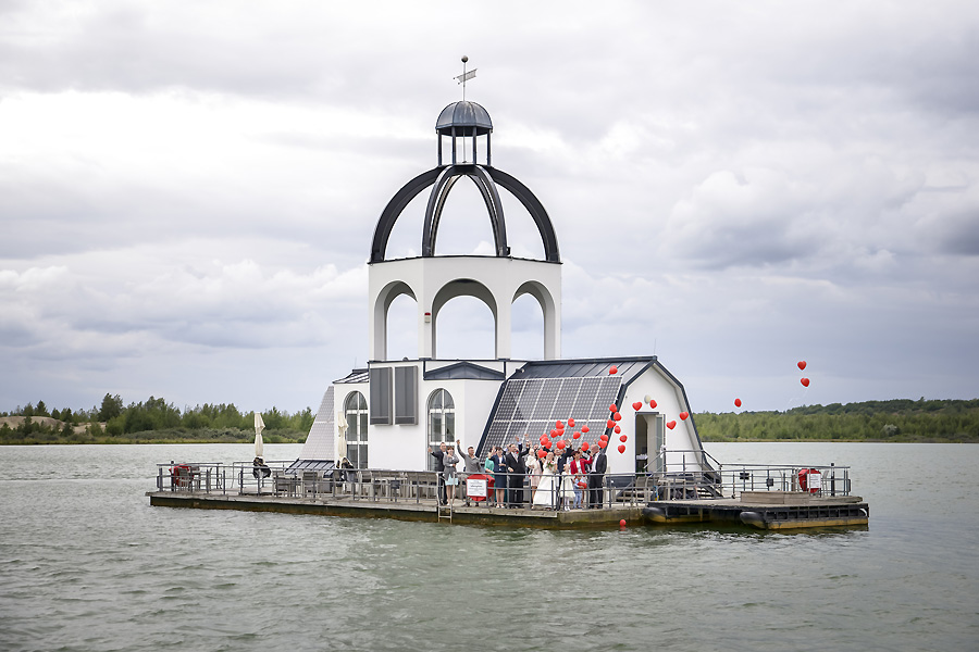 Hochzeit auf Vineta – Die Hochzeitsfotografen am Störmthaler See